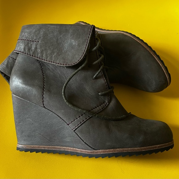 39 8.5 Biala NORDSTROM leather ankle booties wedge shoes lace-up tie boots - Picture 1 of 9